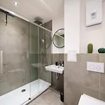 Staytona With Balcony, Parking & Wifi Near Wiesbaden Apartment *