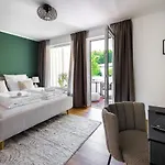 Staytona With Balcony, Parking & Wifi Near Wiesbaden Taunusstein