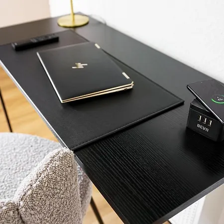 Staytona - Parkpl. - Balkon - Wlan - Netflix - Wfh Таунусштайн