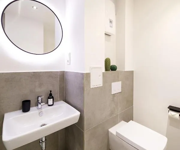 Staytona - Parkpl. - Balkon - Wlan - Netflix - Wfh Apartman Taunusstein